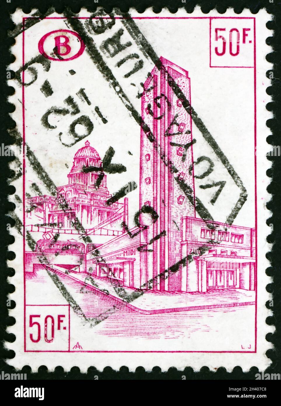 BELGIQUE - VERS 1954: Un timbre imprimé en Belgique montre South Station, Bruxelles, vers 1954 Banque D'Images