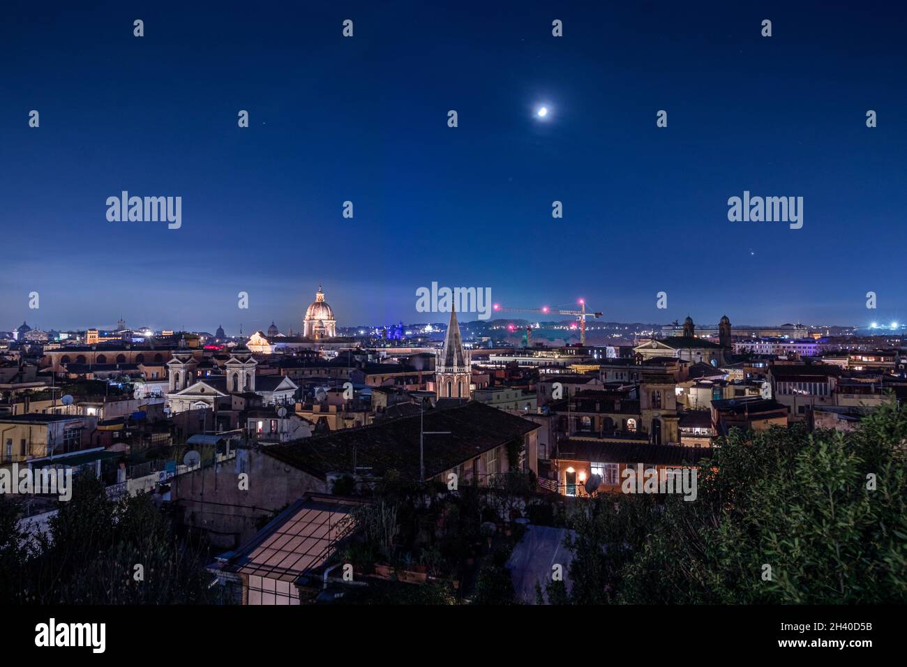 Vue panoramique de toute la ville de Rome, Italie de nuit.Vue de drone Banque D'Images