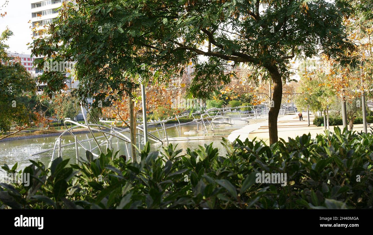 Parque de la Diagonal Mar en Barcelona, Catalunya, España, Europa Banque D'Images