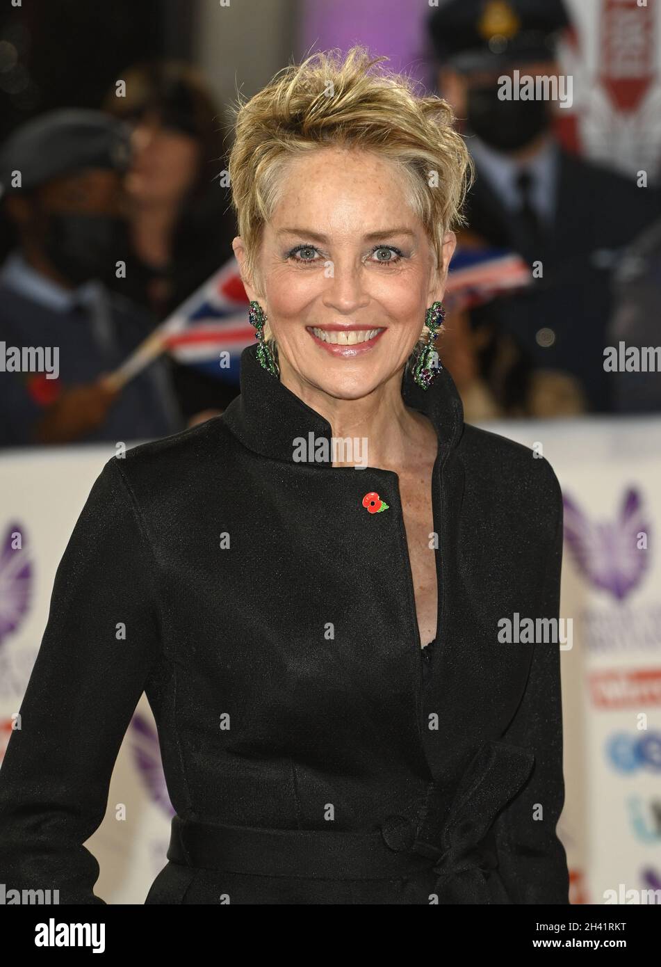 La photo doit être créditée ©Alpha Press 079965 30/10/2021 Sharon Stone le Daily Mirror Pride of Britain Awards 2021 à Londres, en partenariat avec le BST, sera diffusé sur ITV le 4 novembre à 20h Banque D'Images