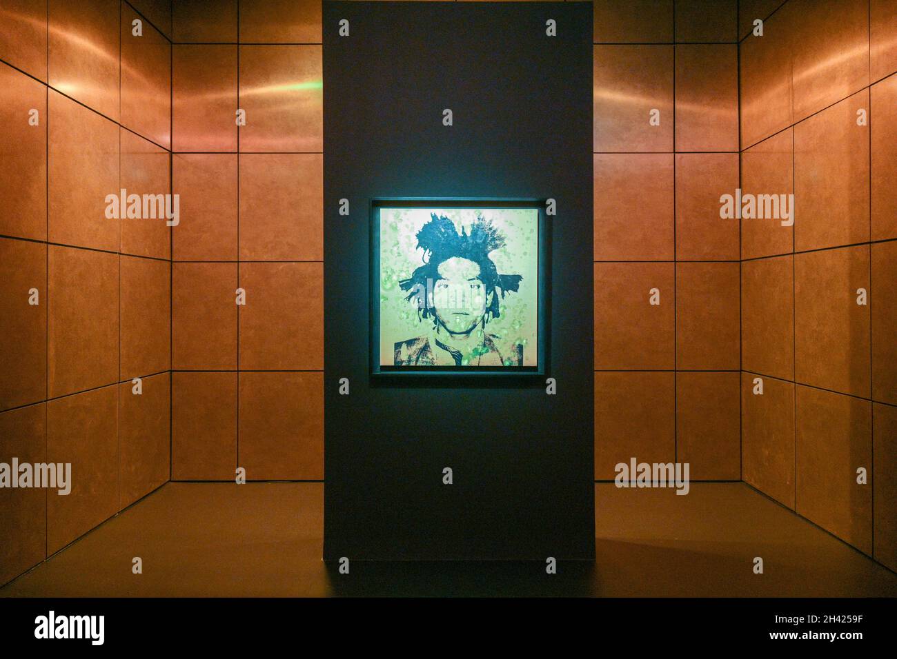 Un artiwok intitulé « Jean-Michel Basquiat » par Andy Warhol exposé lors de la vente aux enchères « 20/21st Centruy Evening sale » à Christies le mois d'octobre Banque D'Images