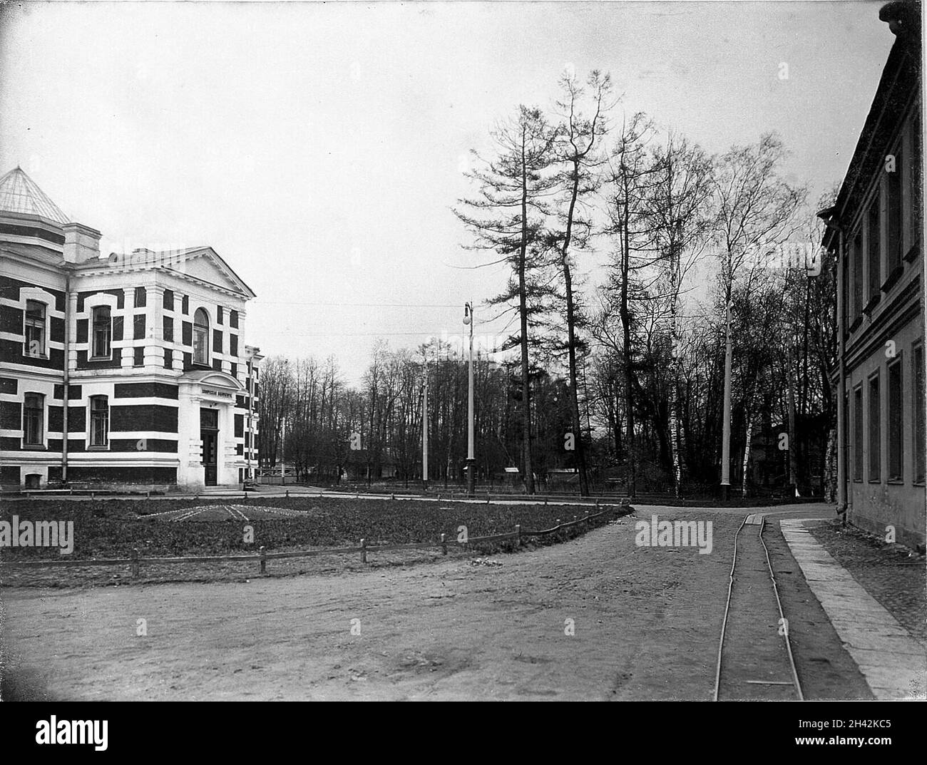 Les bâtiments du Département de chimie (à gauche) et du Département de physiologie (à droite), Institut impérial de médecine expérimentale, Saint-Pétersbourg.Photographie, 1904. Banque D'Images