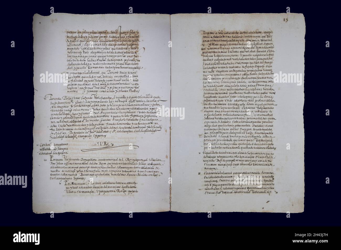 Document de capitulations, avec Hernando de Magallanes et Luis Falero pour la découverte de la Speciería".1518. Banque D'Images