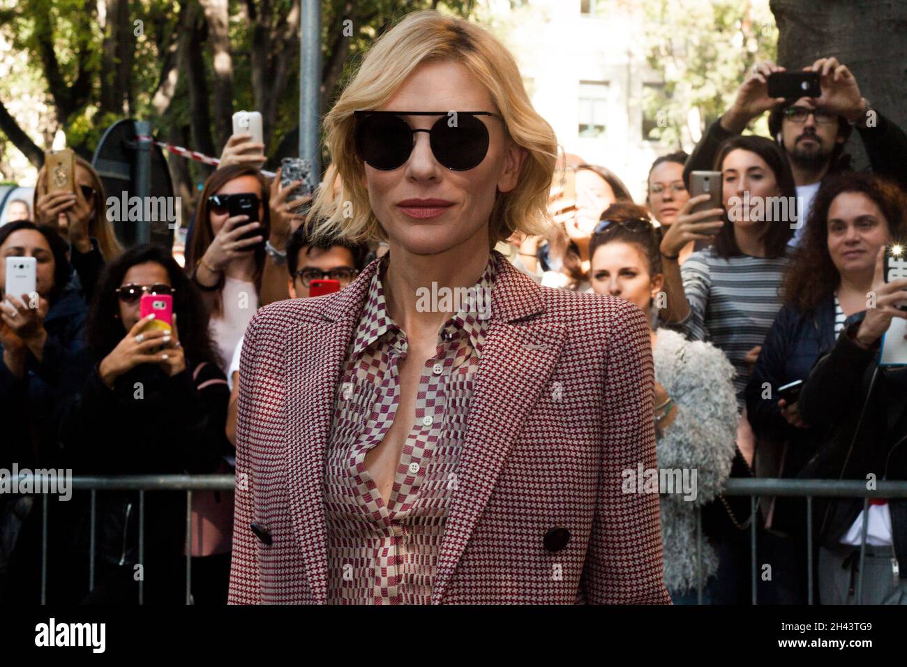 Cate Blanchett assiste au spectacle Giorgio Armani lors de la semaine de la mode de Milan Printemps/été 2018 le 22 septembre 2017 à Milan, Italie Banque D'Images