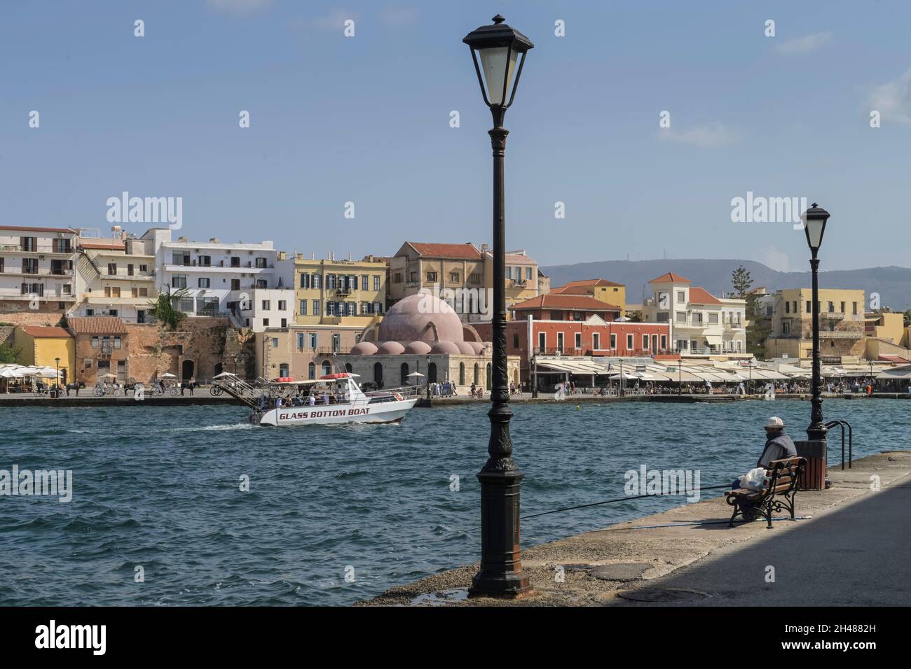 Venezianischer Hafen mit Kioutsouk Hassan Moschee, Chania, Kreta, Griechenland Banque D'Images