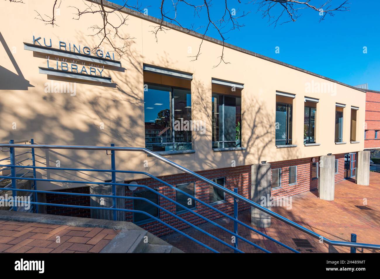 La bibliothèque publique Post Modern de Gordon, sur la rive nord de Sydney, en Nouvelle-Galles du Sud, en Australie Banque D'Images