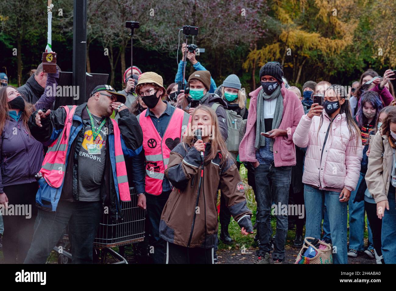 Glasgow, Royaume-Uni.1er novembre 2021.L'activisme climatique Greta Thunberg prononce un discours lors d'un vendredi pour un rassemblement futur à Glasgow où se déroule la conférence COP26.Crédit: Joao Daniel Pereira/Alay Live News Banque D'Images