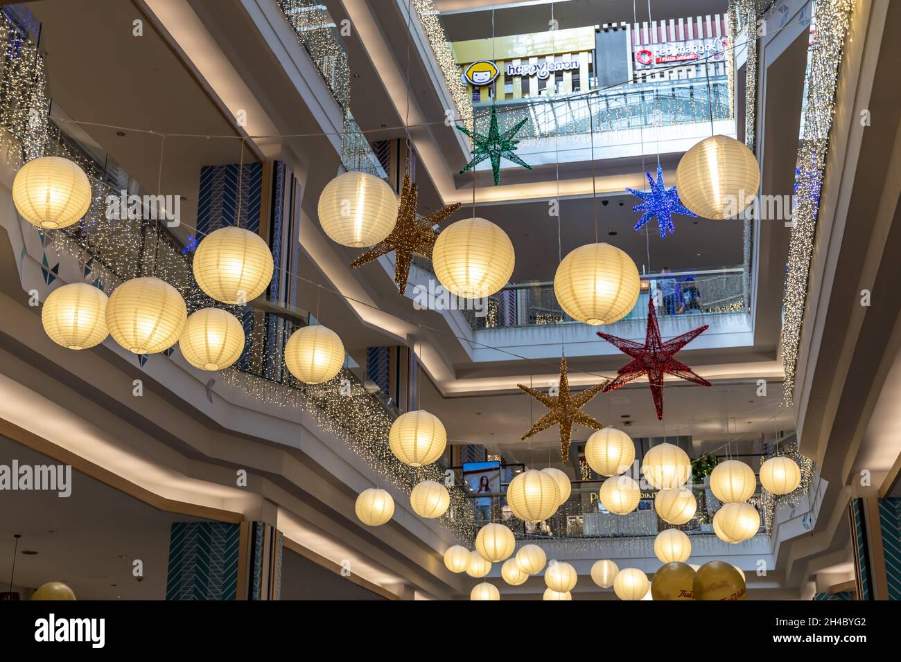 10 oct 2021 décorations de noël dans le centre commercial Eastwood, Metro Manila, Philippines Banque D'Images