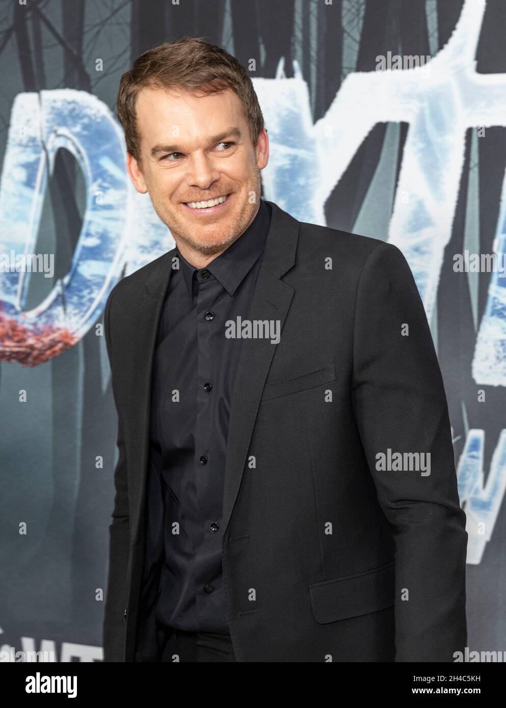 New York, NY - 1er novembre 2021 : Michael Hall participe à la première mondiale de la série « Dexter: New Blood » à Alice Tully Hall Banque D'Images