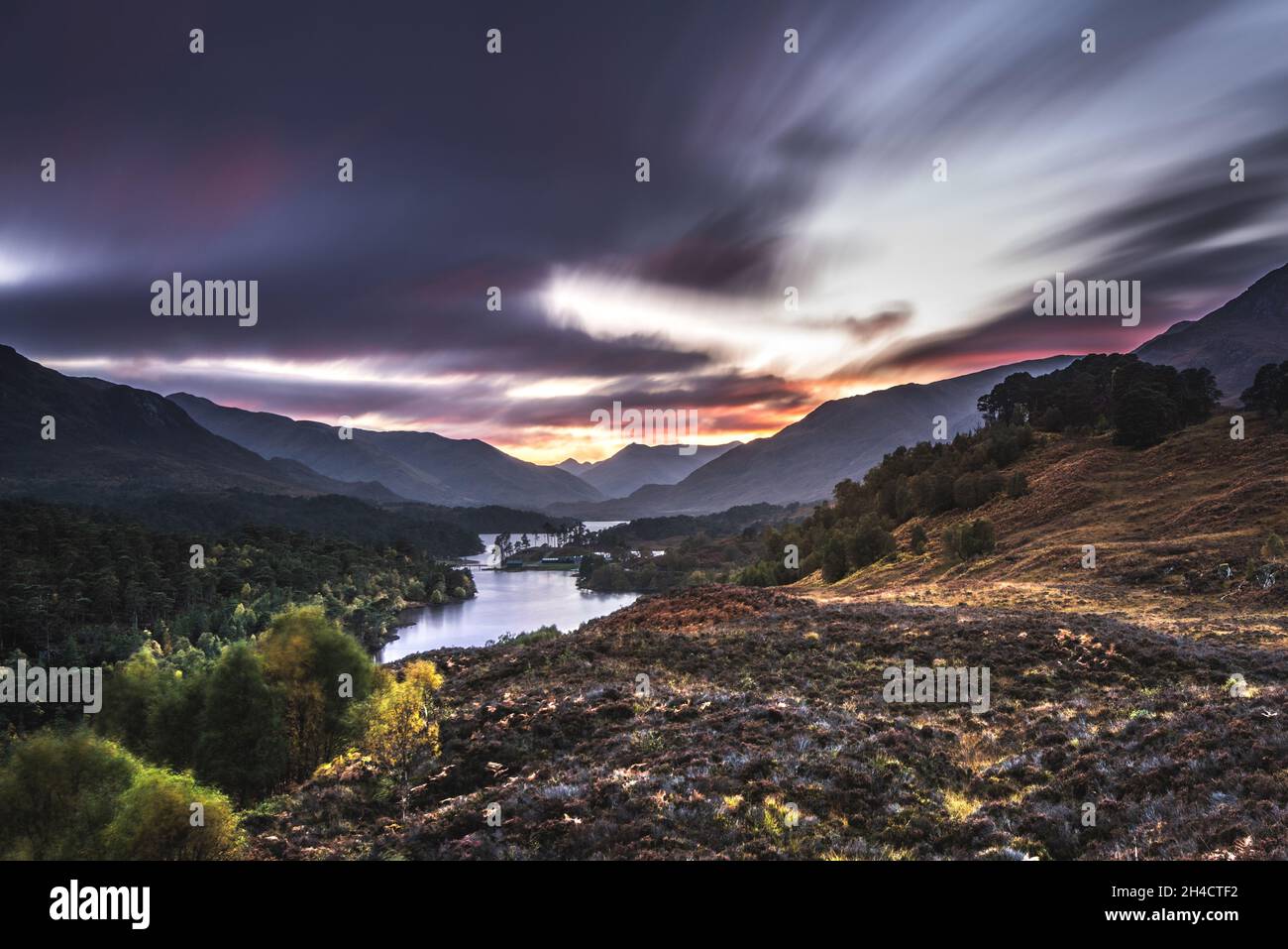 Coucher de soleil sur Glen Affric, Highlands écossais Banque D'Images