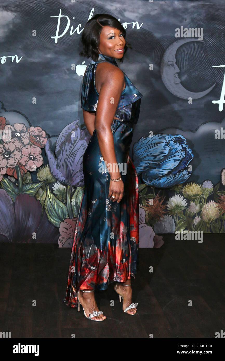 1 novembre 2021, West Hollywood, CA, Etats-Unis: LOS ANGELES - 1 NOVEMBRE: Amanda Warren à l'Apple TV+ Dickinson saison 3 première au Pacific Design Center le 1 novembre 2021 à West Hollywood, CA (Credit image: © Kay Blake/ZUMA Press Wire) Banque D'Images