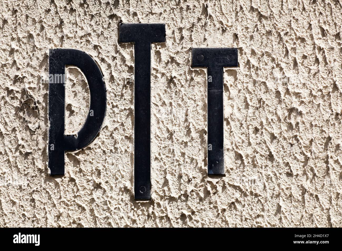 Vienne, France - 7 juin 2020 : logo PTT sur un mur.PTT divisé depuis 1991 entre France Télecom et la poste Banque D'Images