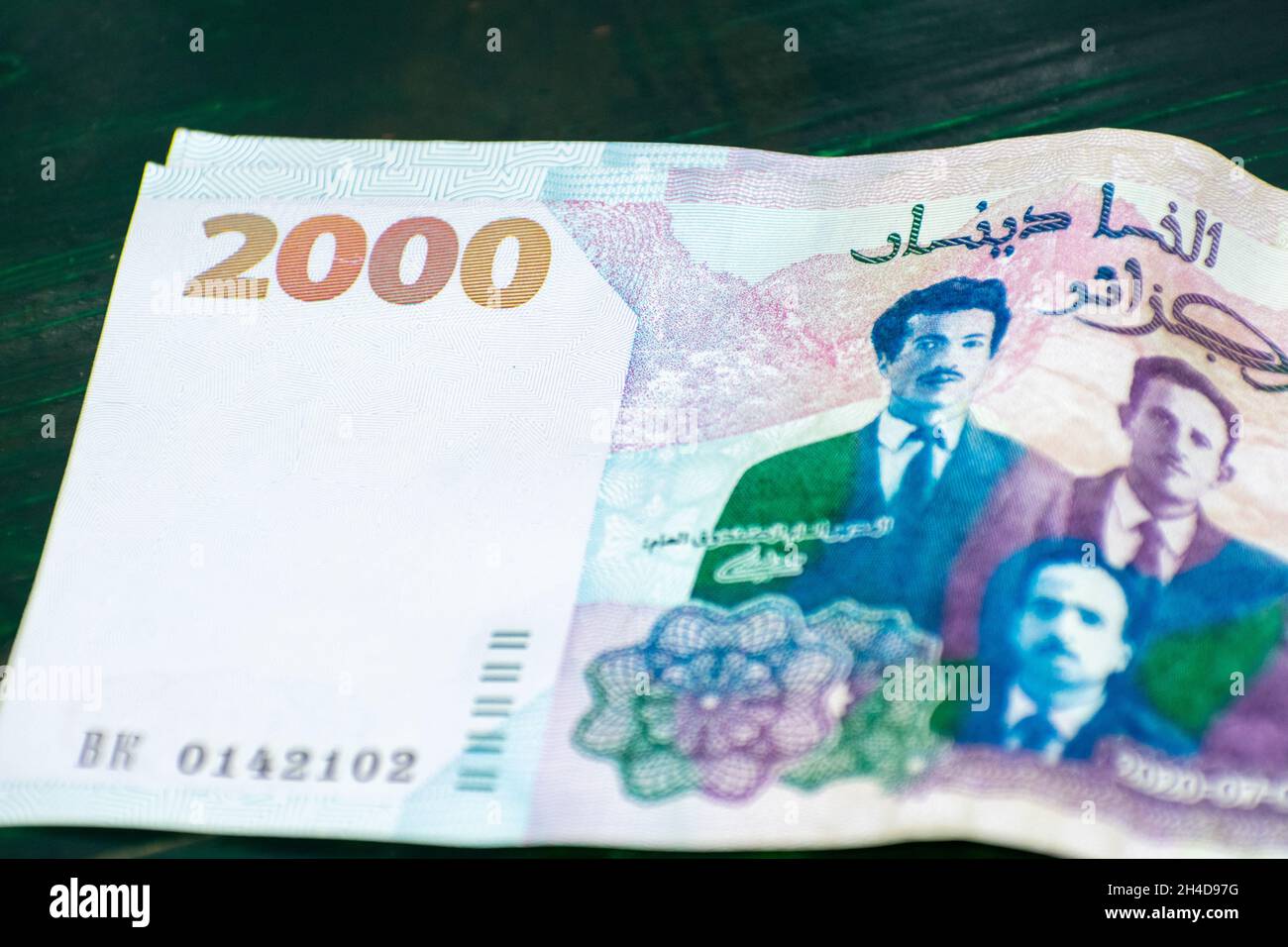 2000 DZD monnaie papier algérienne Banque D'Images