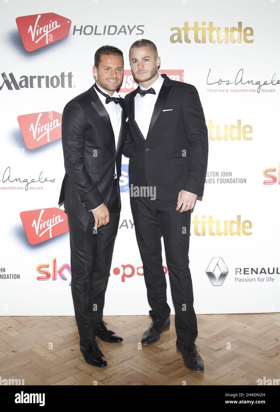 James Hill (L) et Austin Armacost (R) assistent aux Prix attitude 2015 à Banqueting House, dans le centre de Londres. Banque D'Images