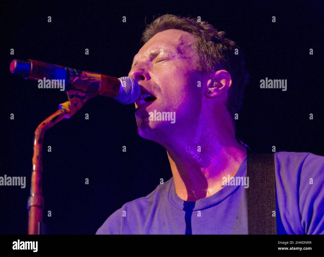 Coldplay réalise un concert de charité juste après les BRIT Awards en aide à l'enfant de guerre à l'indigo à l'O2, Londres. Banque D'Images