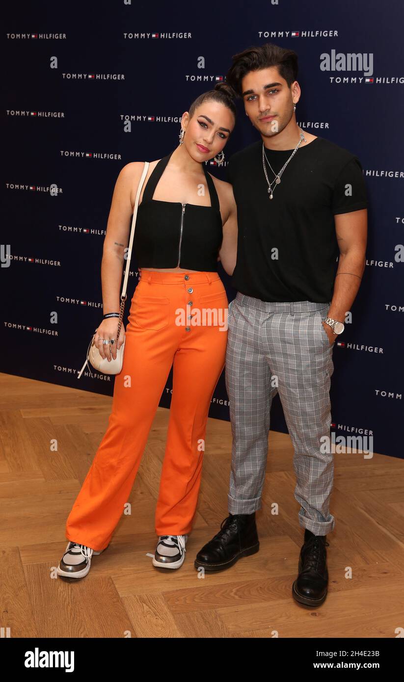 Cartia Mallan et Josh Heuston assistent à « Lewis Hamilton en conversation avec Tommy Hilfiger » dans leur magasin phare de Regent's Street, Londres.Photo datée du mardi 10 juillet 2018.Crédit photo devrait se lire: Isabel Infantes / EMPICS Entertainment. Banque D'Images