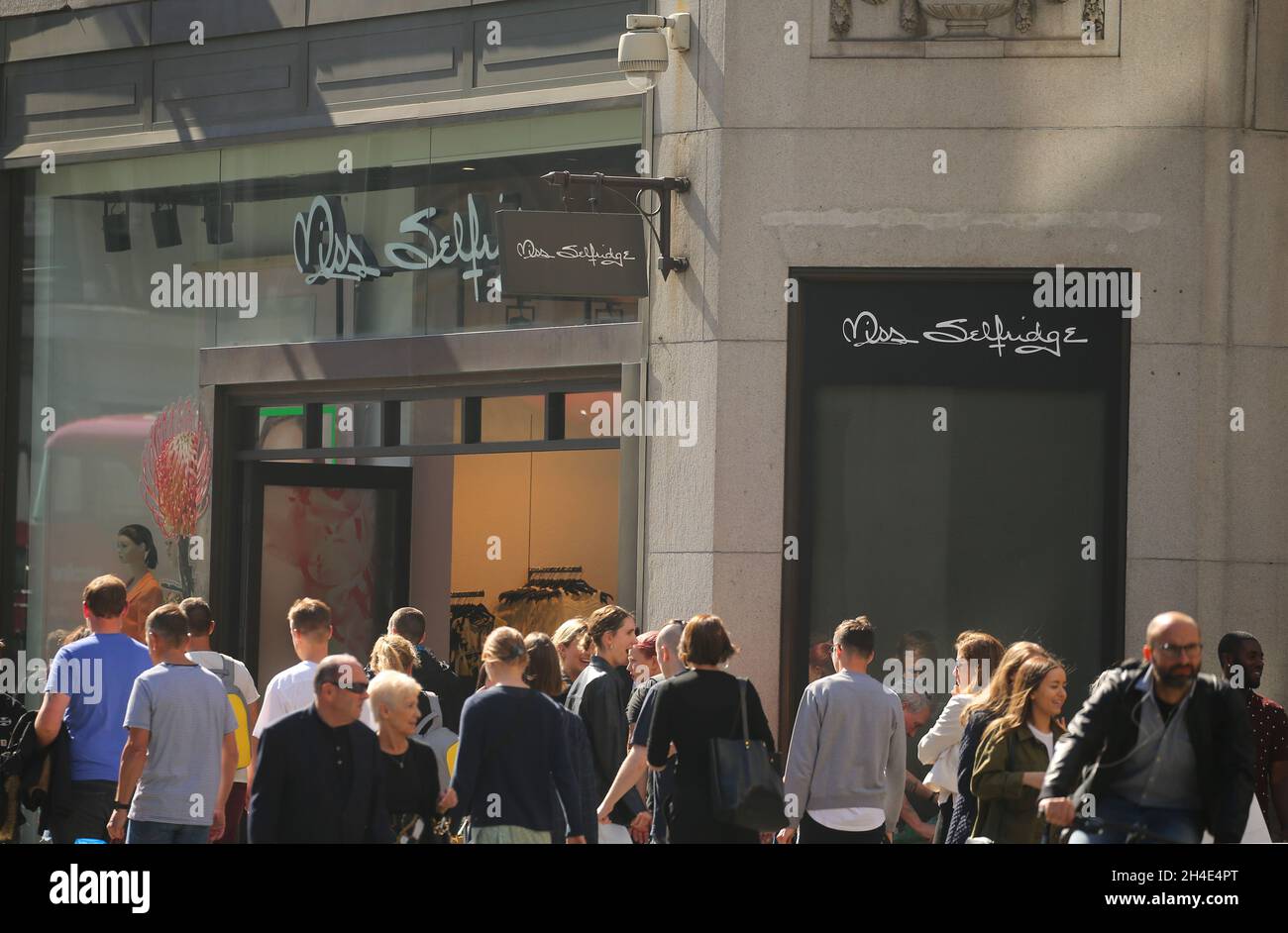 Une succursale de Miss Selfridge, une marque du groupe Arcadia, à Oxford Street, dans le centre de Londres.Photo datée du mercredi 6 juin 2019.Crédit photo devrait se lire: Isabel Infantes / EMPICS Entertainment. Banque D'Images