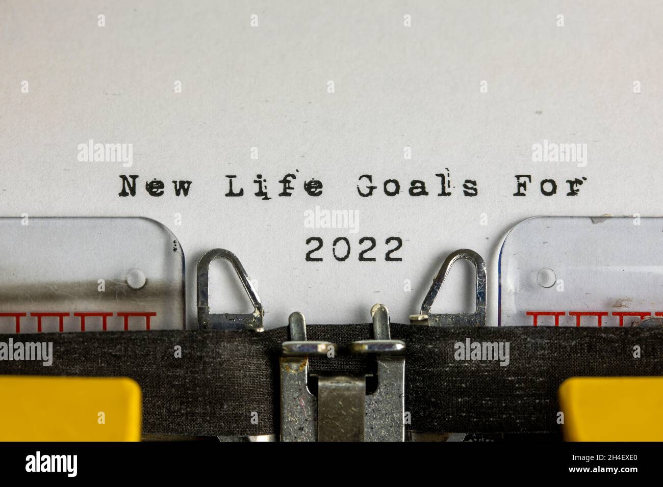 Nouveaux objectifs de vie pour 2022 écrits sur une vieille machine à écrire Banque D'Images