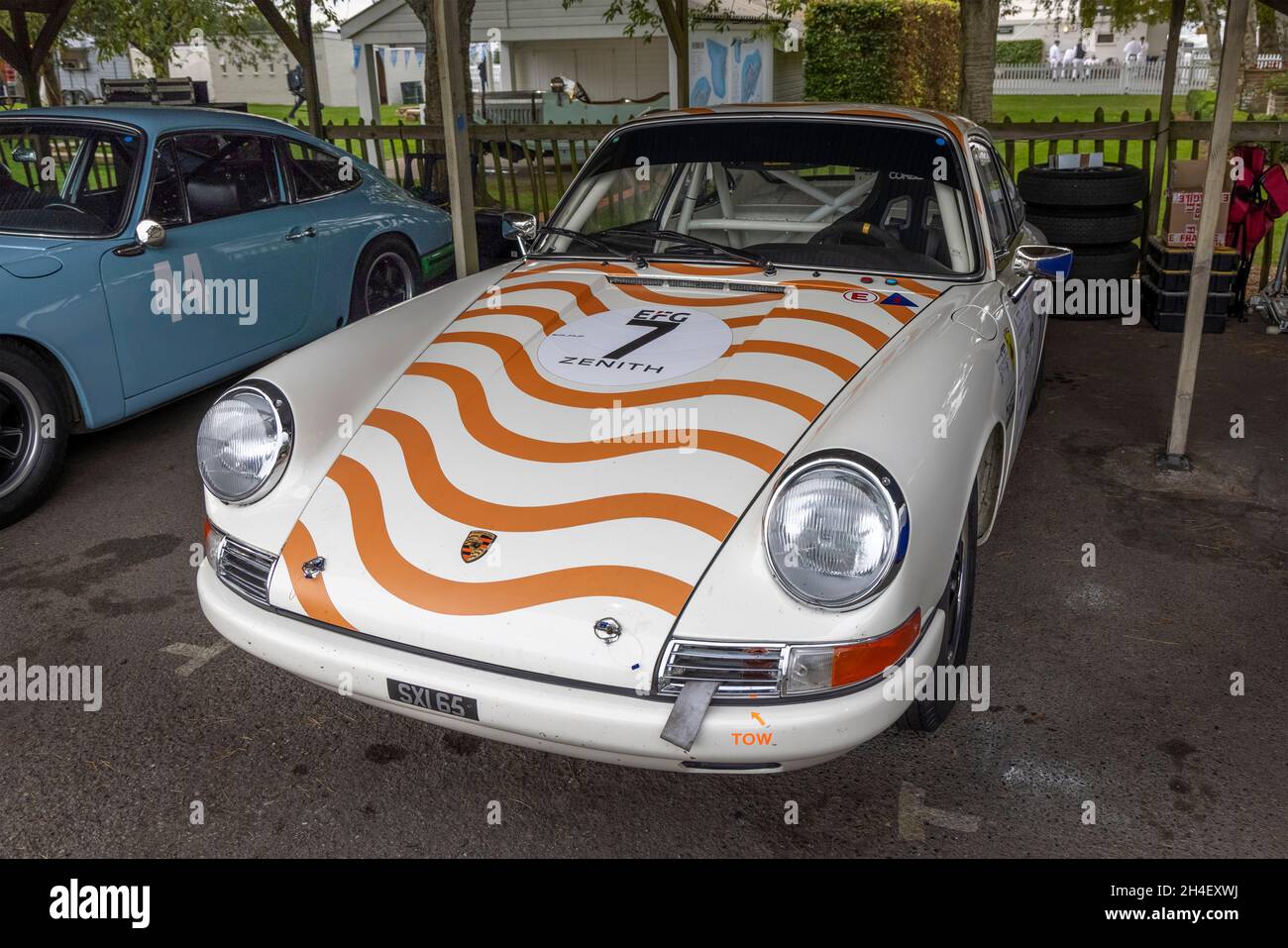 La Porsche 911 1965 de Colin Paton, Ronnie Hoare Trophy, à la 78e réunion des membres de Goodwood, Sussex, Royaume-Uni. Banque D'Images