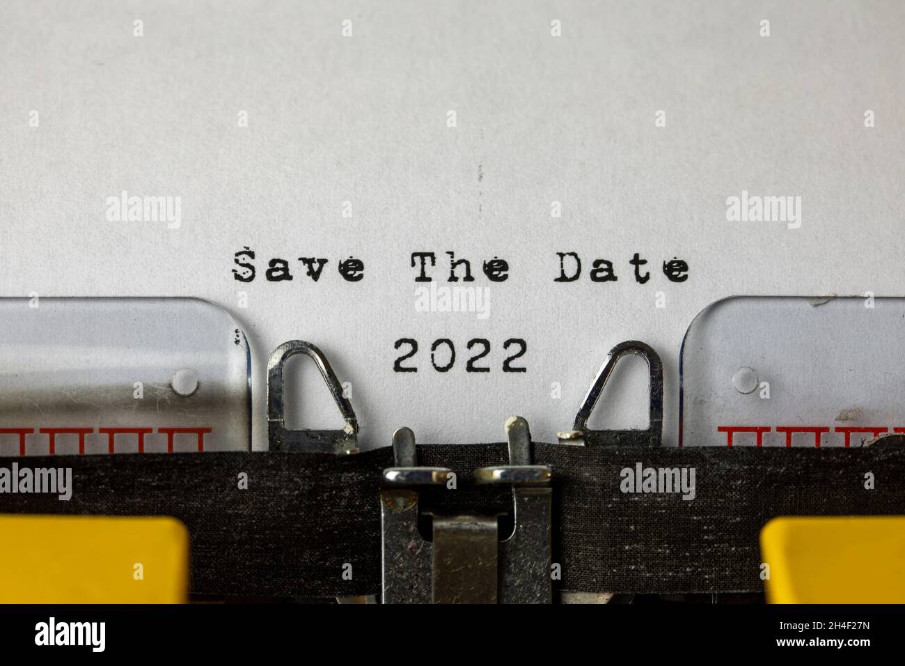 Conservez la date 2022 inscrite sur une ancienne machine à écrire Banque D'Images