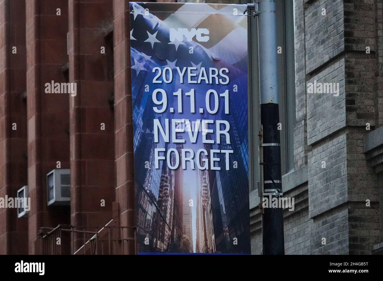 Des panneaux célèbres sont partout où vous regardez à New York Banque D'Images