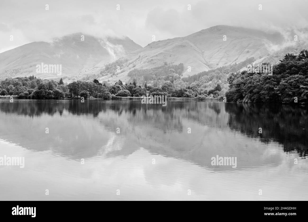 Une belle journée de contournement de Grasmere, Cumbria, Lake District, Royaume-Uni Banque D'Images