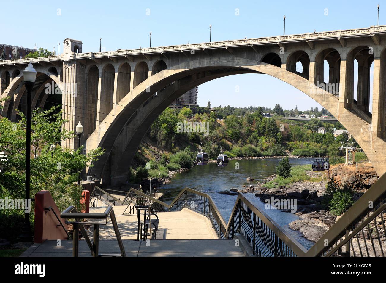 Vue sur Monroe Street Bridge depuis Huntington Park.Spokane.Washington.USA Banque D'Images