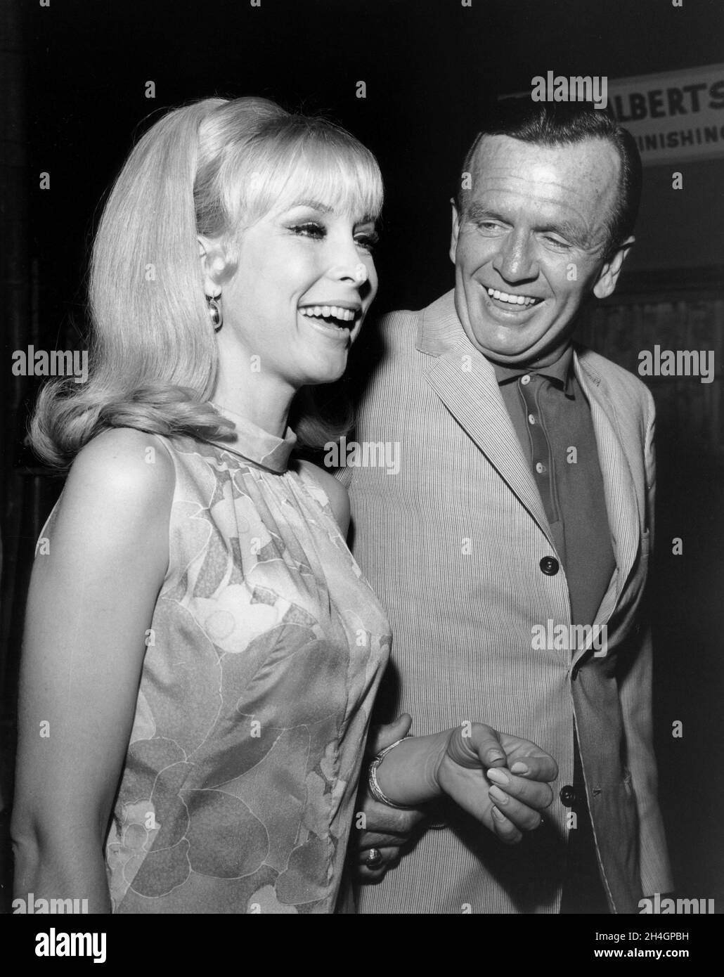 Barbara Eden et Hayden Rorke Circa années 1960 crédit: Ralph Dominguez/MediaPunch Banque D'Images