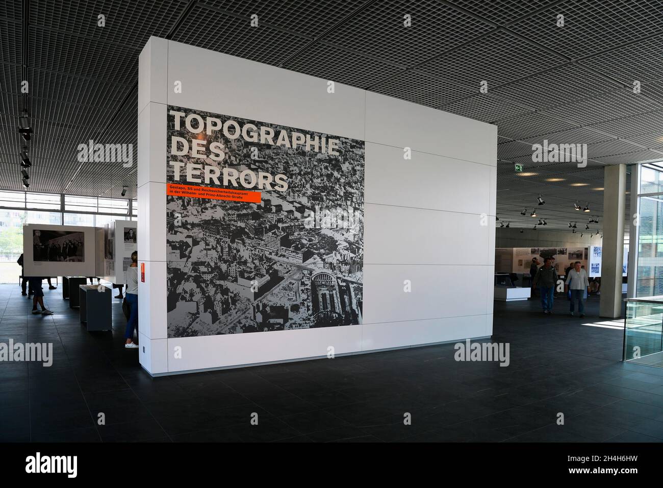 Intérieur redessiné, exposition Topography of Terror, sur le site de l'ancien siège de la SS, Berlin, Allemagne Banque D'Images