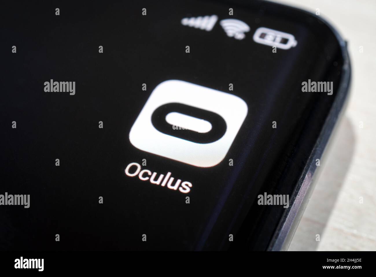 3 novembre 2021.Barnaul, Russie: Logo Oculus sur écran noir de smartphone Banque D'Images