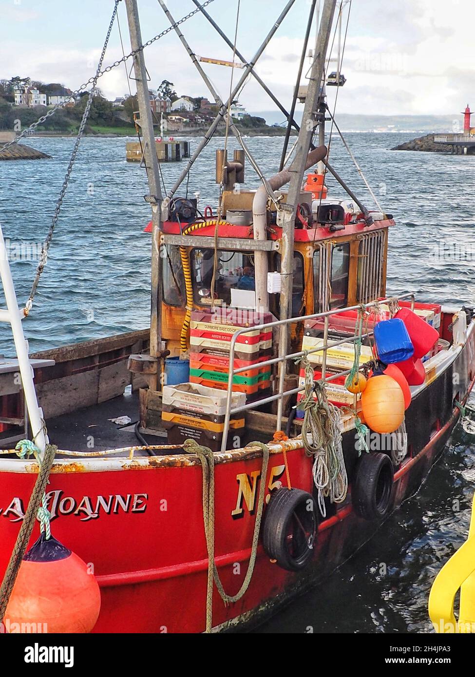 N5 (Nicola Joanne) bateau de pêche amarré dans le port de Bangor Banque D'Images