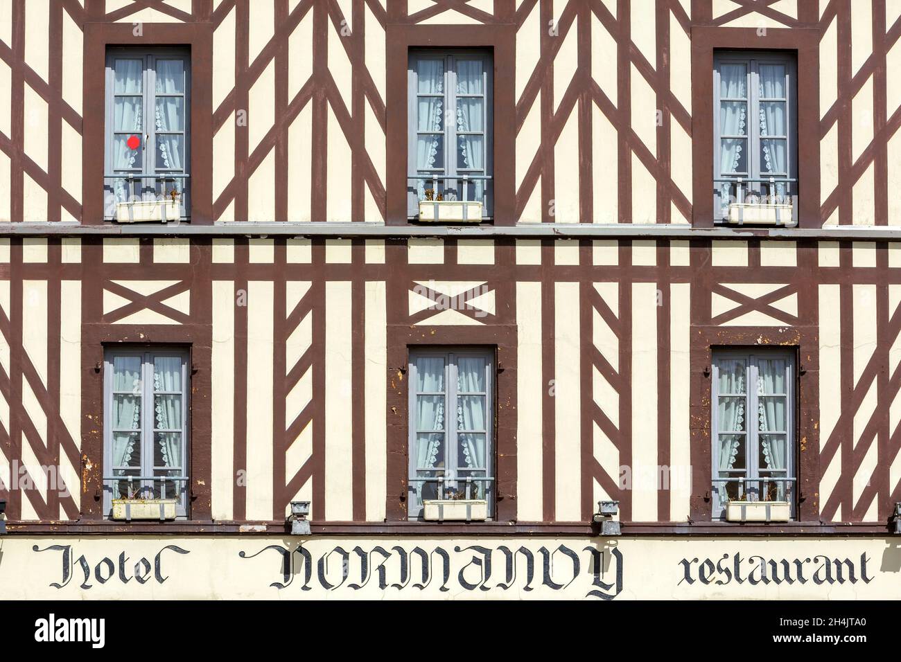 France, pas de Calais, parc naturel régional des Caps et Marais d'Opale, Côte d'Opale, Wissant, façade de l'Hôtel et Restaurant Normandie Banque D'Images