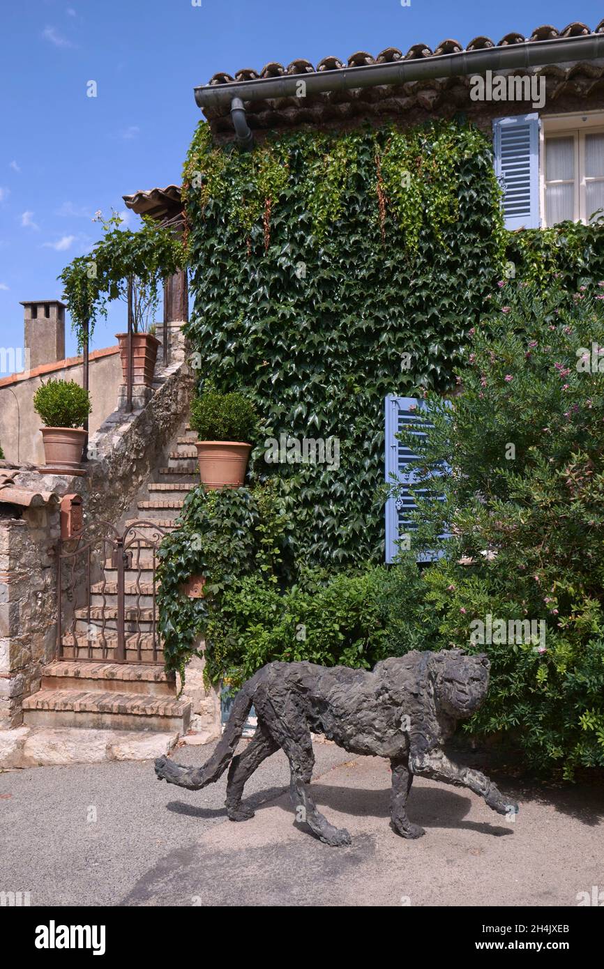 France, Alpes Maritimes, Mougins, Monumental Expo, sculpture de Davide Rivalta, le Cheetah Banque D'Images