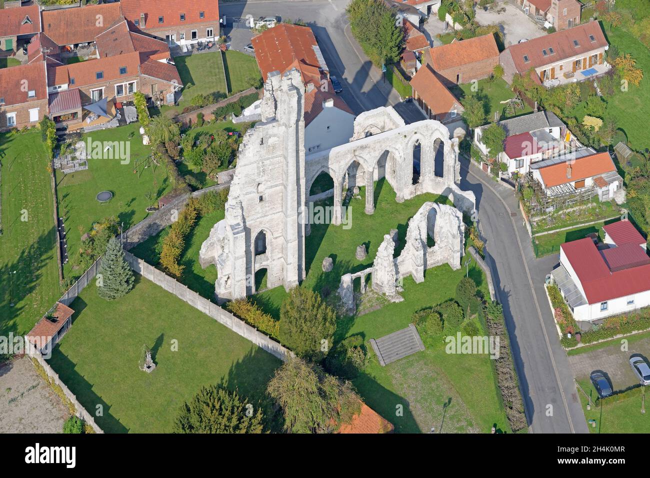 France, pas-de-Calais, Ablain-Saint-Nazaire, ruines de l'église détruite pendant la grande guerre (vue aérienne) Banque D'Images