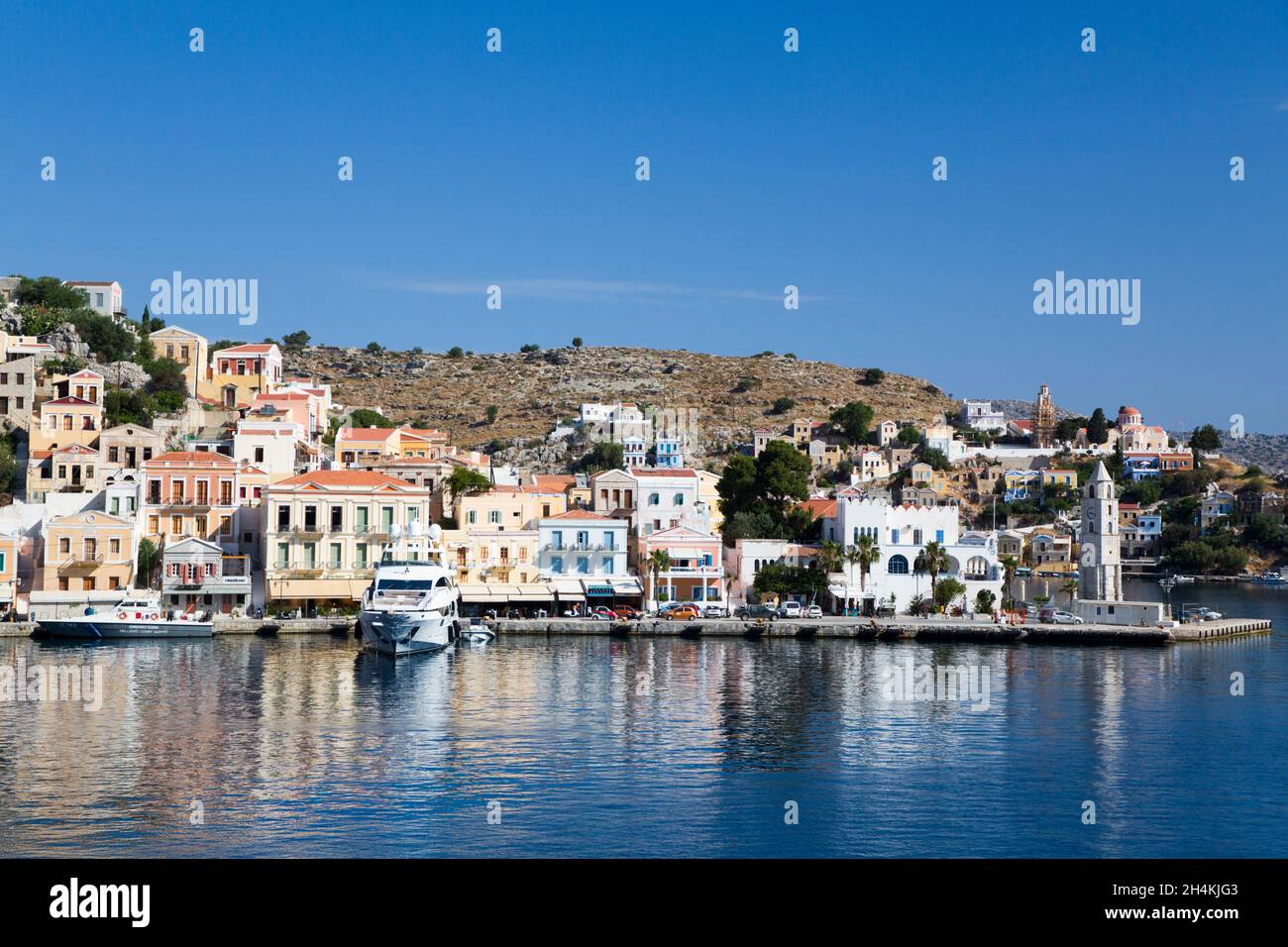 Port de Gialos, île Symi (Simi), Groupe des îles Dodécanèse, Grèce Banque D'Images