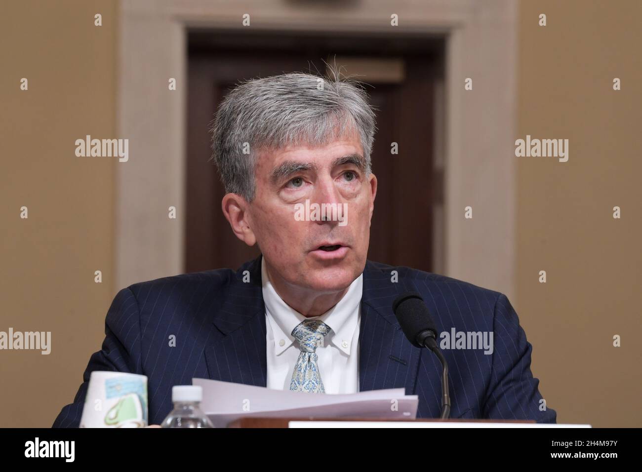 Washington, États-Unis.03ème novembre 2021.Chris Inglis, directeur national de la cyber-sécurité du président des États-Unis, témoigne devant le Comité de la sécurité intérieure, lors d'une audition sur l'évolution de l'approche américaine de la cybersécurité : relever la barre aujourd'hui pour répondre aux menaces de demain à Cannon HOB/Capitol Hill.(Photo de L Nally/SOPA Images/Sipa USA) Credit: SIPA USA/Alay Live News Banque D'Images