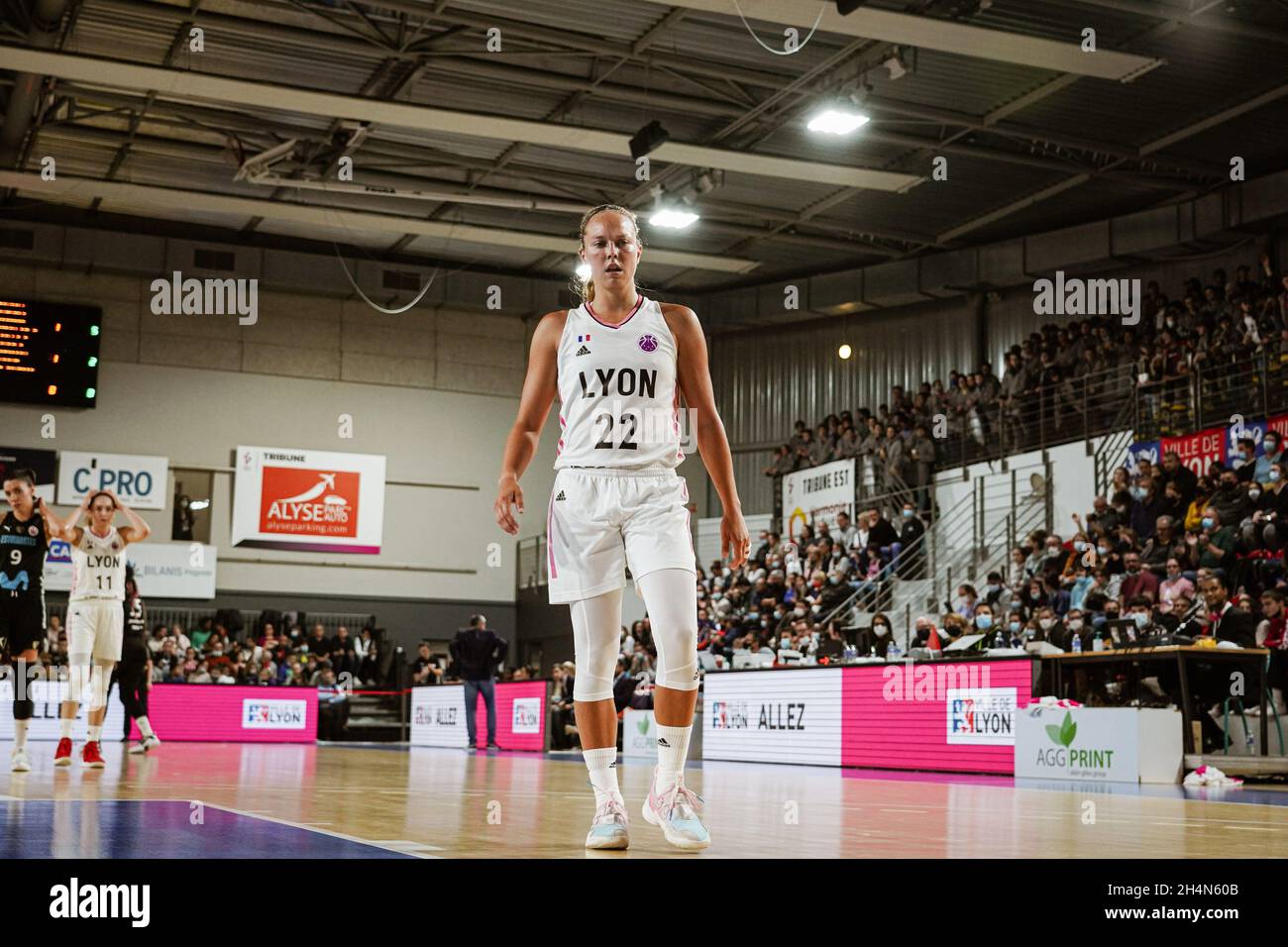 Lyon, France.03ème novembre 2021.Lyon, France, 3 novembre 2021 Julie Allemand (22 ASVEL) pendant le match de l'Eurocup de Womens entre LDLC ASVEL Feminin et Movistar Estudiantes à Mado Bonnet Arena à Lyon, France.Lyubomir Domozetski/SPP crédit: SPP Sport Press photo./Alamy Live News Banque D'Images