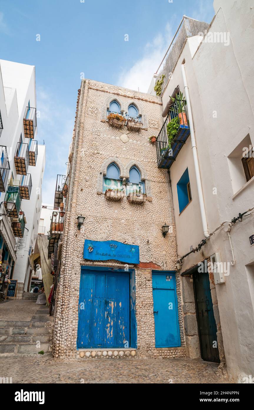 Maison de coquillages, maison décorée de coquillages, la casa de las  conchas, Peniscola, Valence, Espagne Photo Stock - Alamy