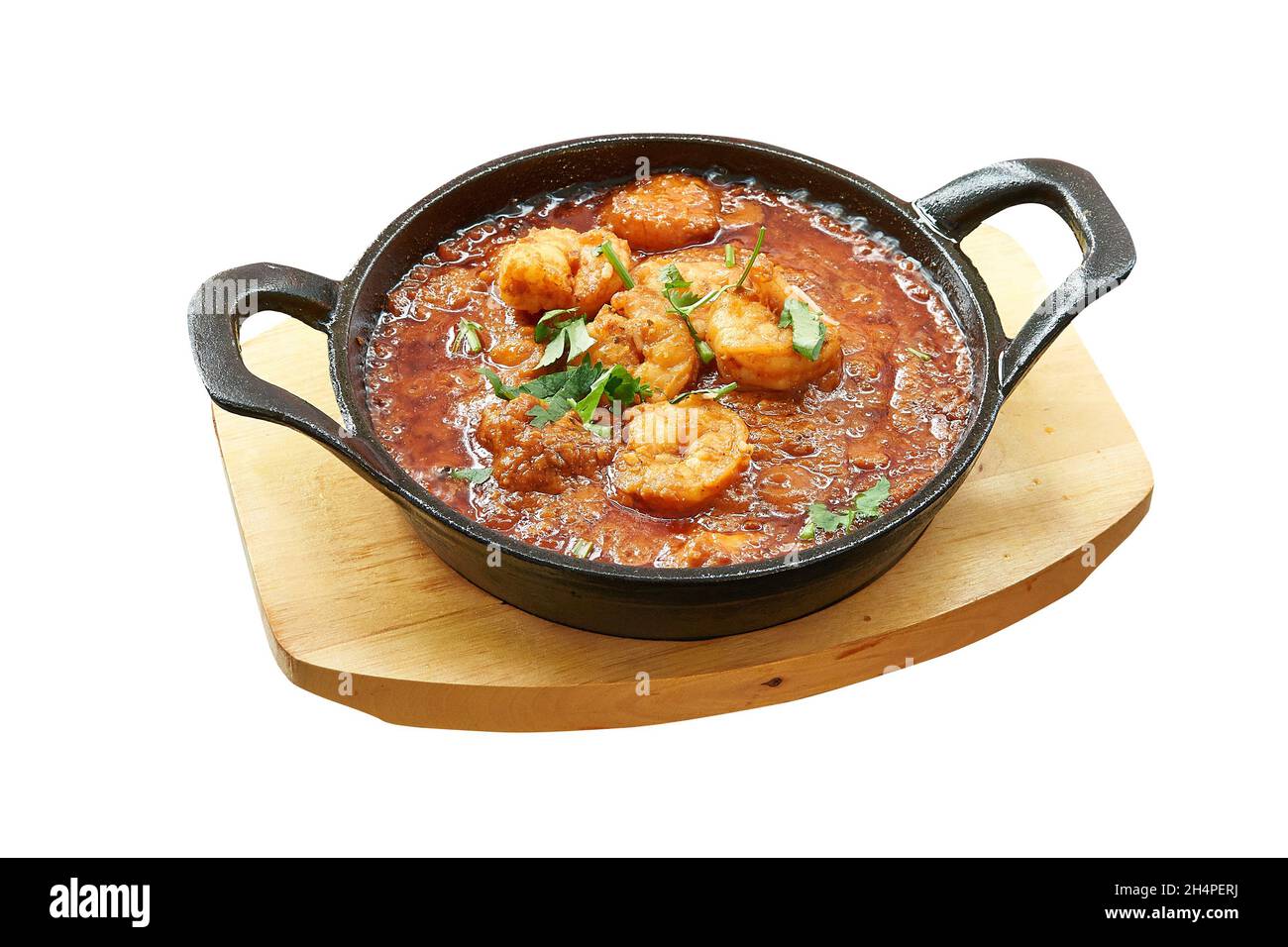 Photo aérienne de Scampi cuit dans une petite casserole.Isolé sur blanc avec un masque Banque D'Images