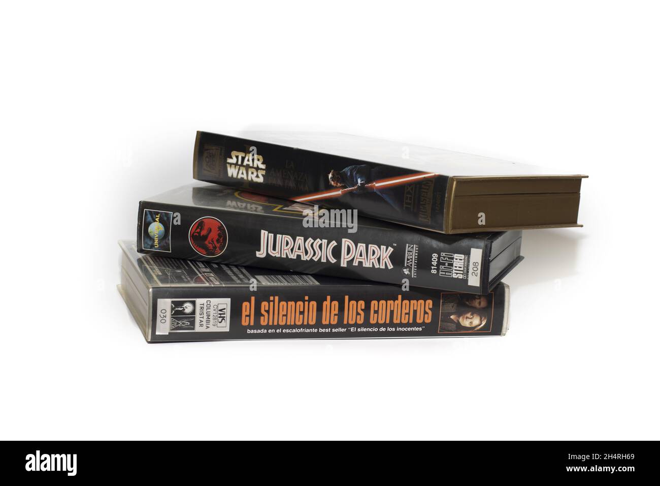 HUELVA, ESPAGNE - 11 octobre 2021 : trois cassettes VHS - Star Wars, le silence des agneaux et Jurassic Park Banque D'Images