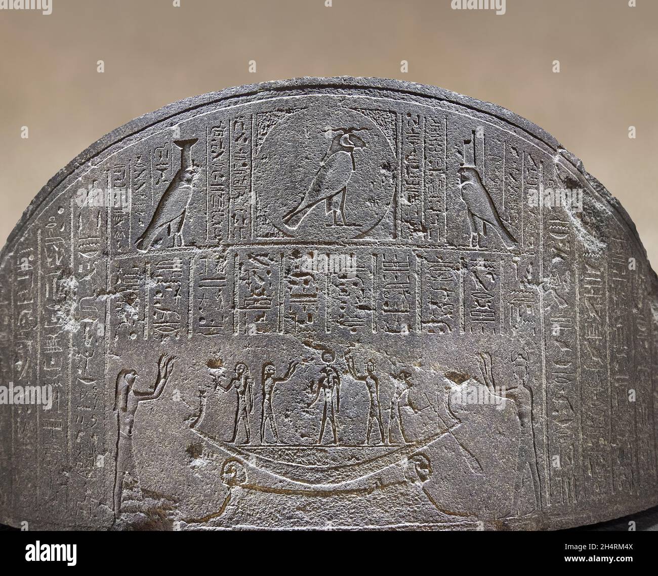 Sarcophage égyptien ptolemaien de Djedhor, 380-30 av. J.-C., Saqqara Memphis, diorite, Musée du Louvre D8 ou N344.L'inscription nomme Djedhor (père du dieu Banque D'Images