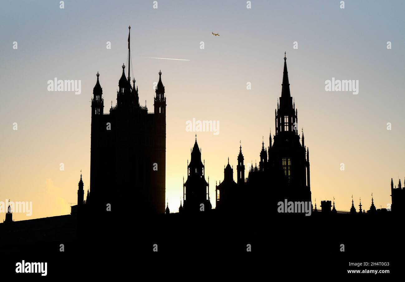 Chambre du Parlement au coucher du soleil, Londres, Royaume-Uni Banque D'Images