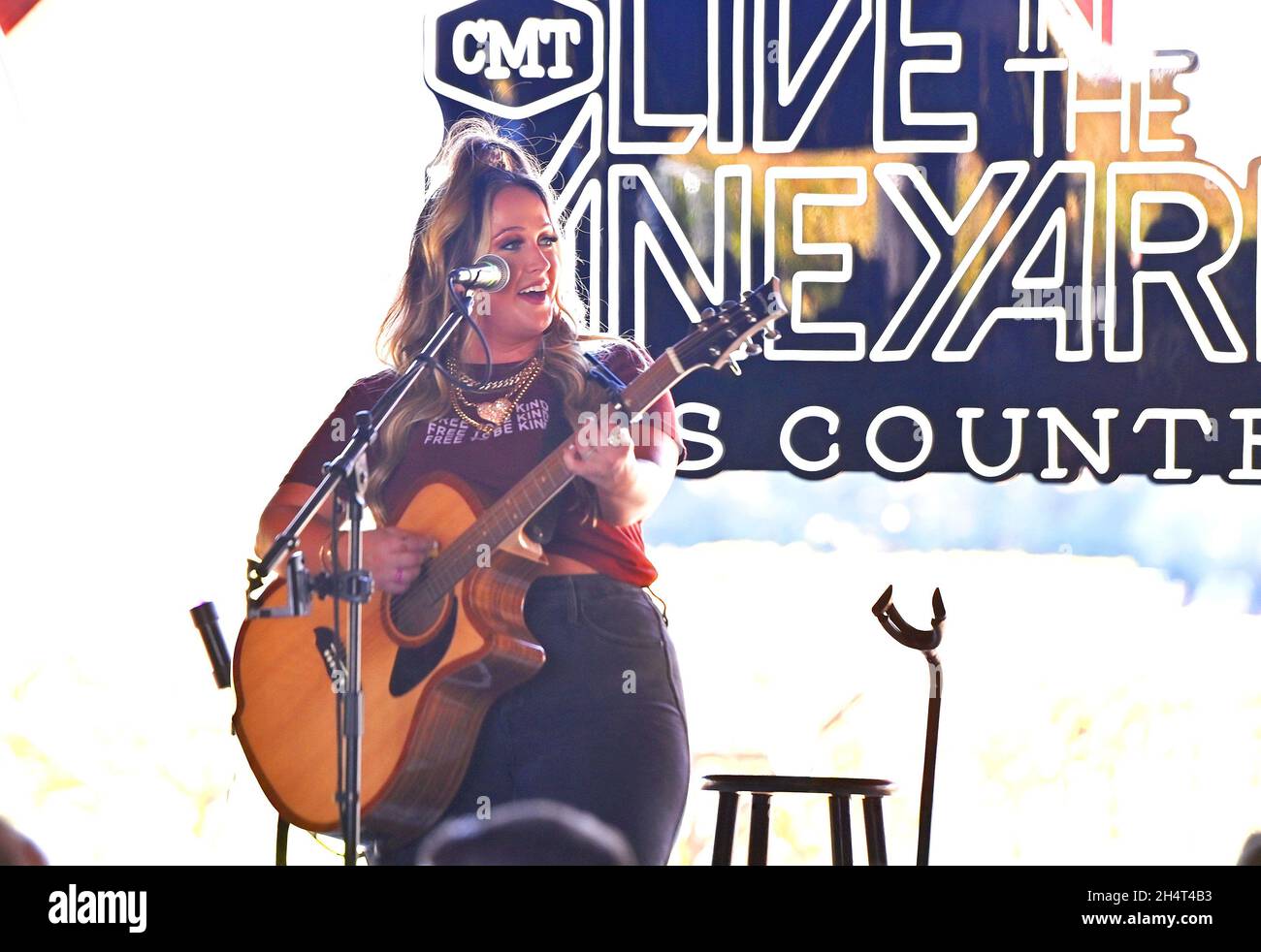 Priscilla Block se produit lors du festival de musique « CMT Live in the Vineyard Goes Country » le 3 novembre 2021 dans la Napa Valley, en Californie.Photo : Casey Flanigan/imageSPACE/MediaPunch Banque D'Images