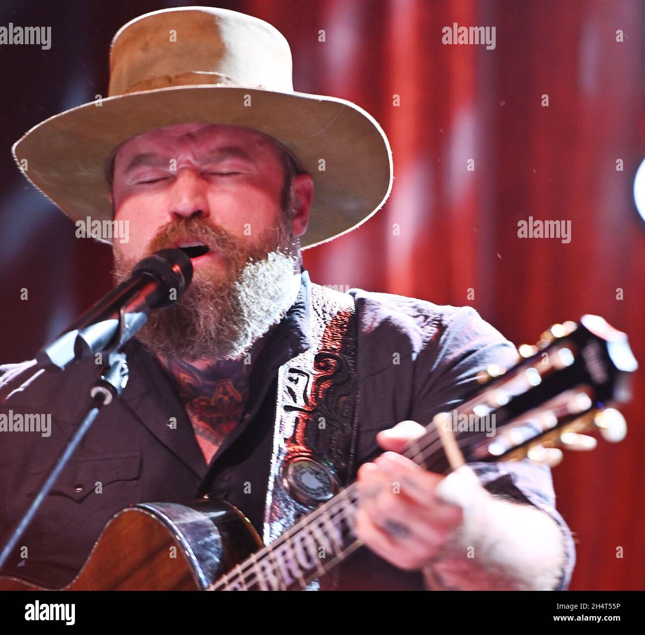 Zac Brown se produit lors du festival de musique « CMT Live in the Vineyard Goes Country » le 3 novembre 2021 dans la vallée de Napa, en Californie.Photo : Casey Flanigan/imageSPACE/MediaPunch Banque D'Images