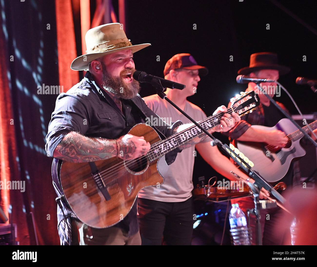 Zac Brown se produit lors du festival de musique « CMT Live in the Vineyard Goes Country » le 3 novembre 2021 dans la vallée de Napa, en Californie.Photo : Casey Flanigan/imageSPACE/MediaPunch Banque D'Images