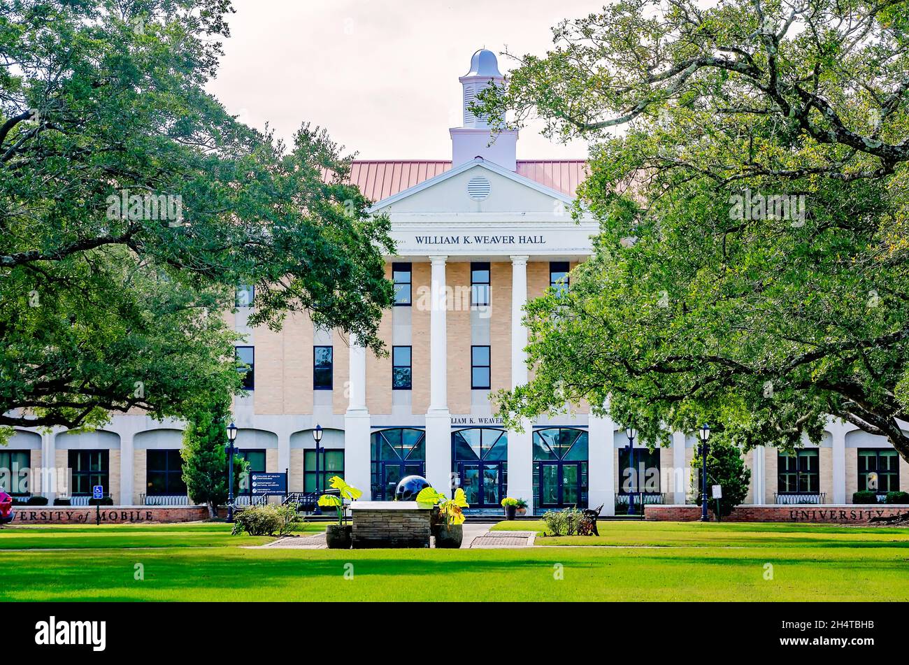 William K. Weaver Hall sert de bâtiment administratif à l'Université de Mobile, le 3 novembre 2021, à Mobile, Alabama. Banque D'Images