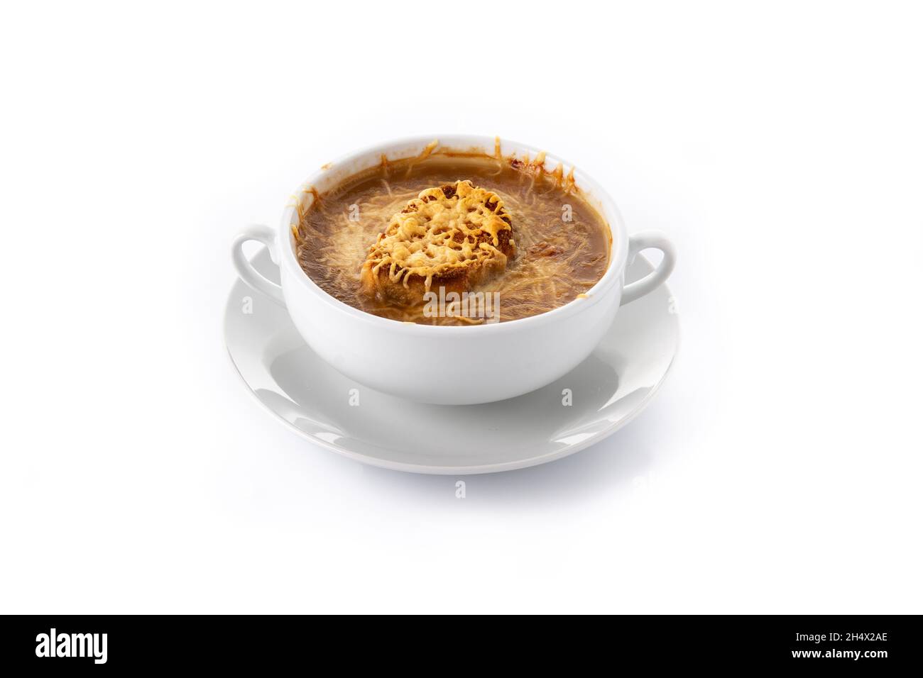 Soupe à l'oignon français isolée sur fond blanc Banque D'Images
