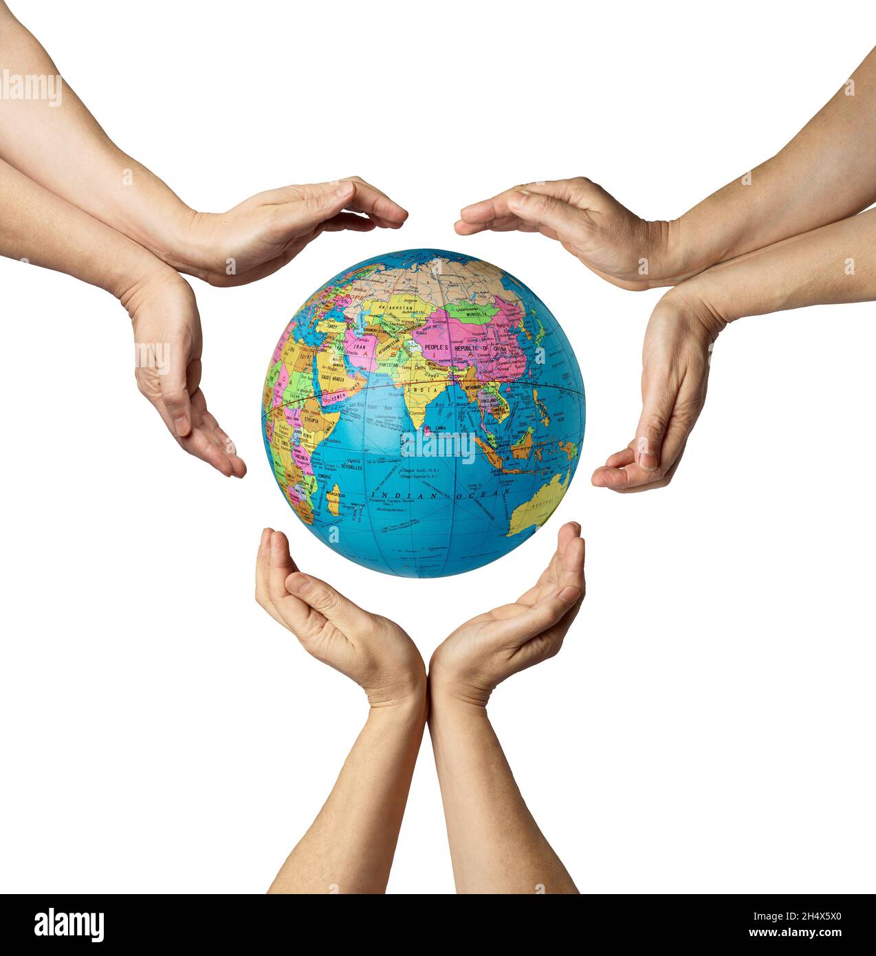 globe terre soins des mains mondial virus corona coronavirus épidémique maladie environnement écologie Banque D'Images