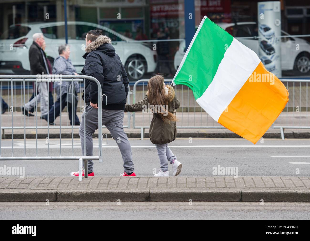 Parade de la Saint-Patrick à Digbeth, dans le quartier irlandais, le 15 mars 2015 à Birmingham, au Royaume-Uni Banque D'Images