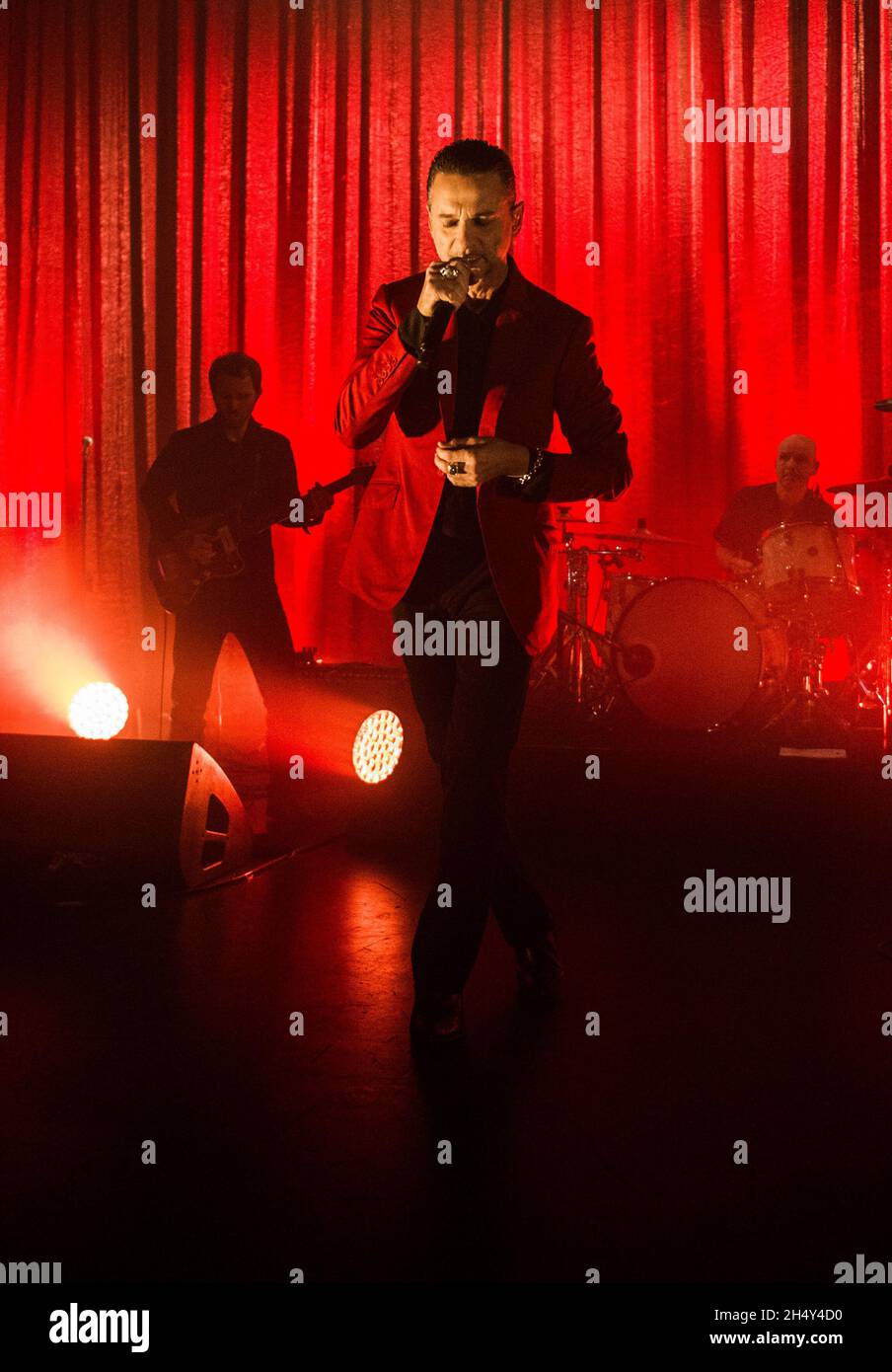 Dave Gahan & Soulsavers se produit en direct au Shepherd's Bush Empire le 26 2015 octobre à Londres, au Royaume-Uni Banque D'Images